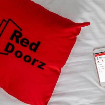 Reddoorz Plus Near Keraton Yogyakarta 2 ภายนอก รูปภาพ