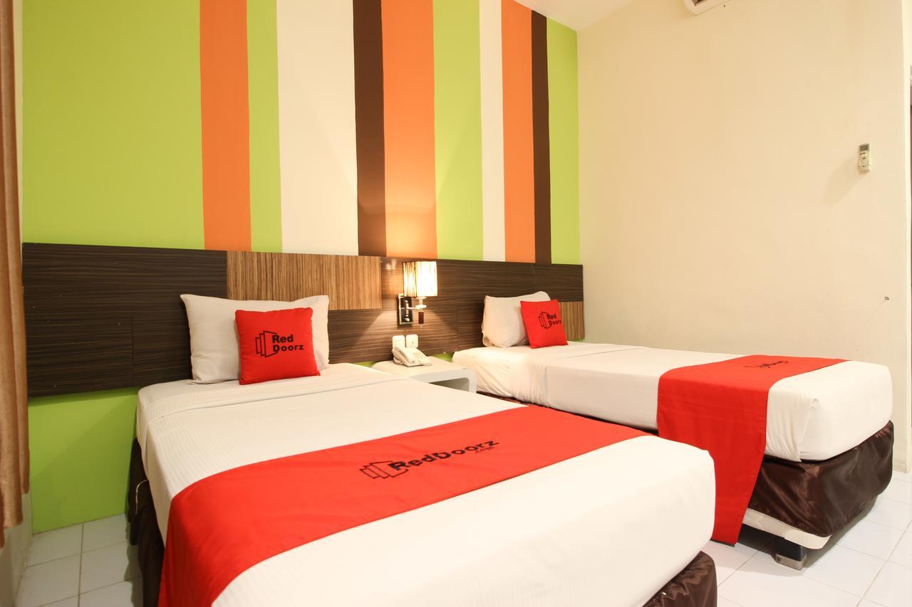 Reddoorz Plus Near Keraton Yogyakarta 2 ภายนอก รูปภาพ